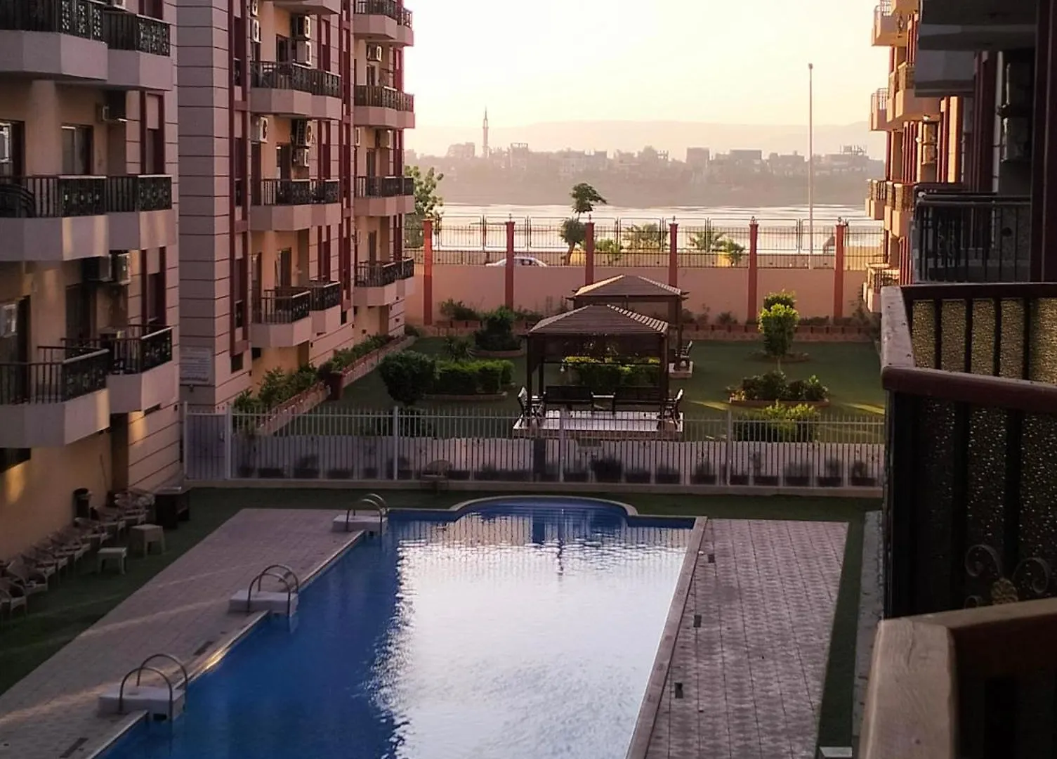 Apartament شقه رائعه بأفضل اطلاله Luksor 0*,